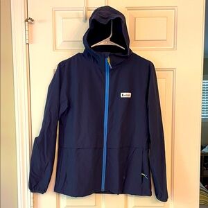 Cotopaxi navy Viento travel full zip jacket size XS , Small